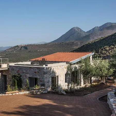 Villa Alisseos Pigi (West Mani)