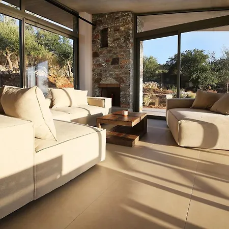 Villa Alisseos *