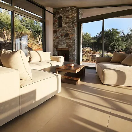 Villa Alisseos *