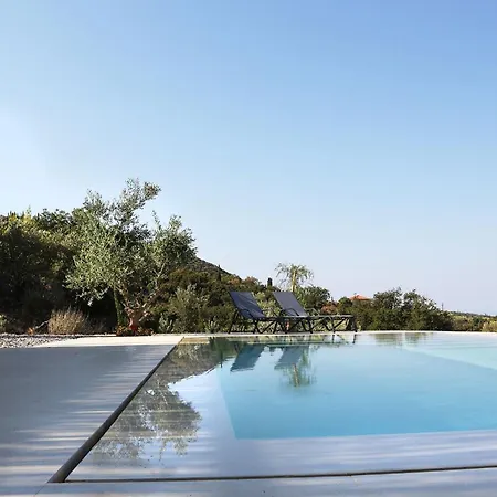 Villa Alisseos Pigi (West Mani)
